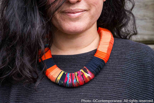 Pliegues necklace - Orange and Black