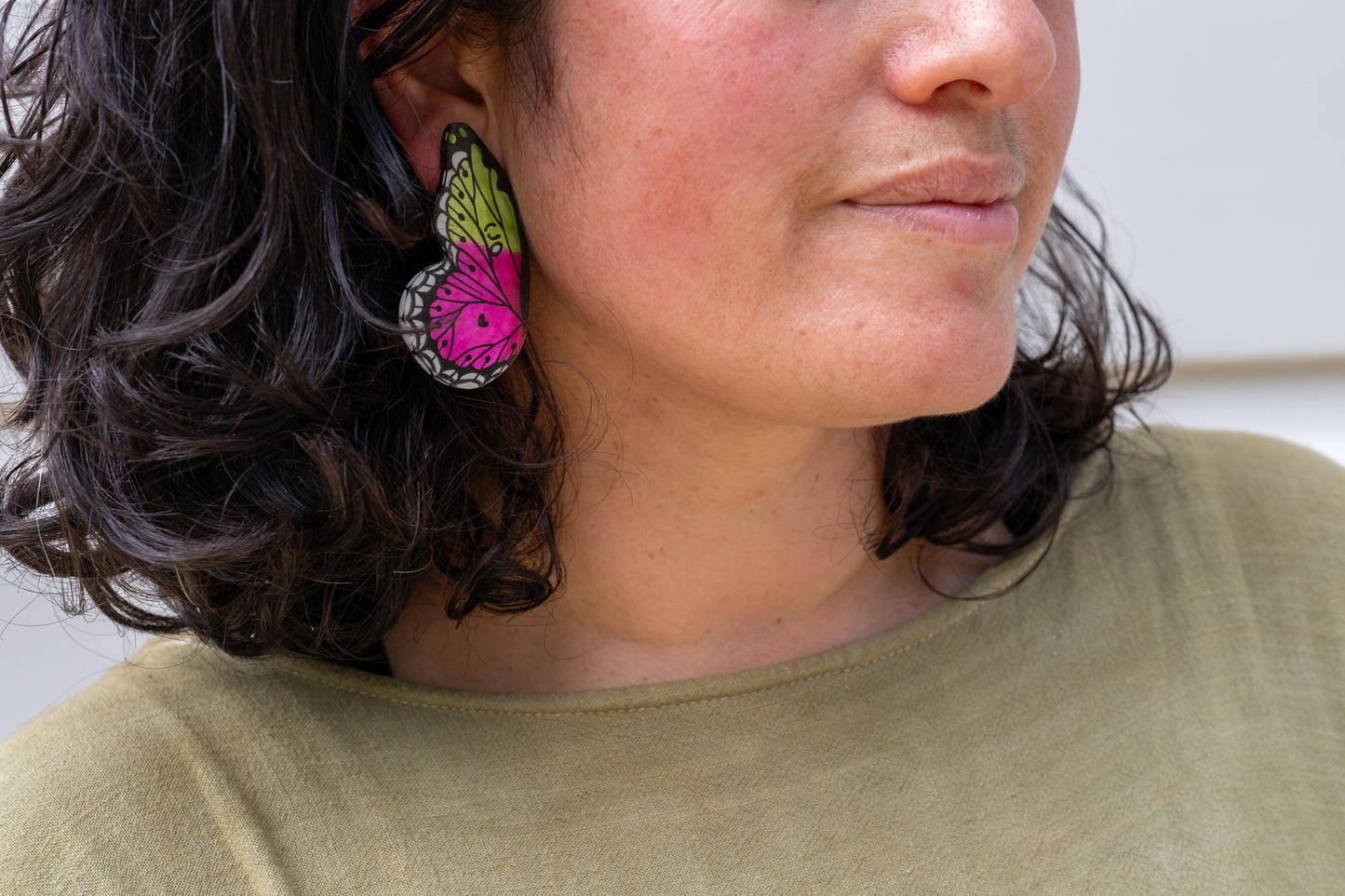 Pointed Half Butterfly M Fuchsia