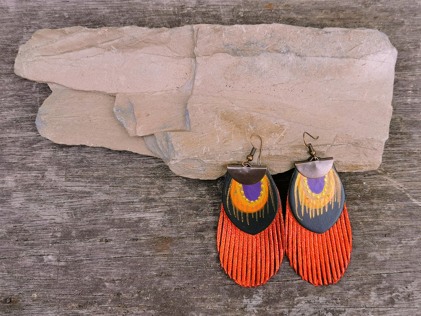 Round Feather earrings - metallic orange