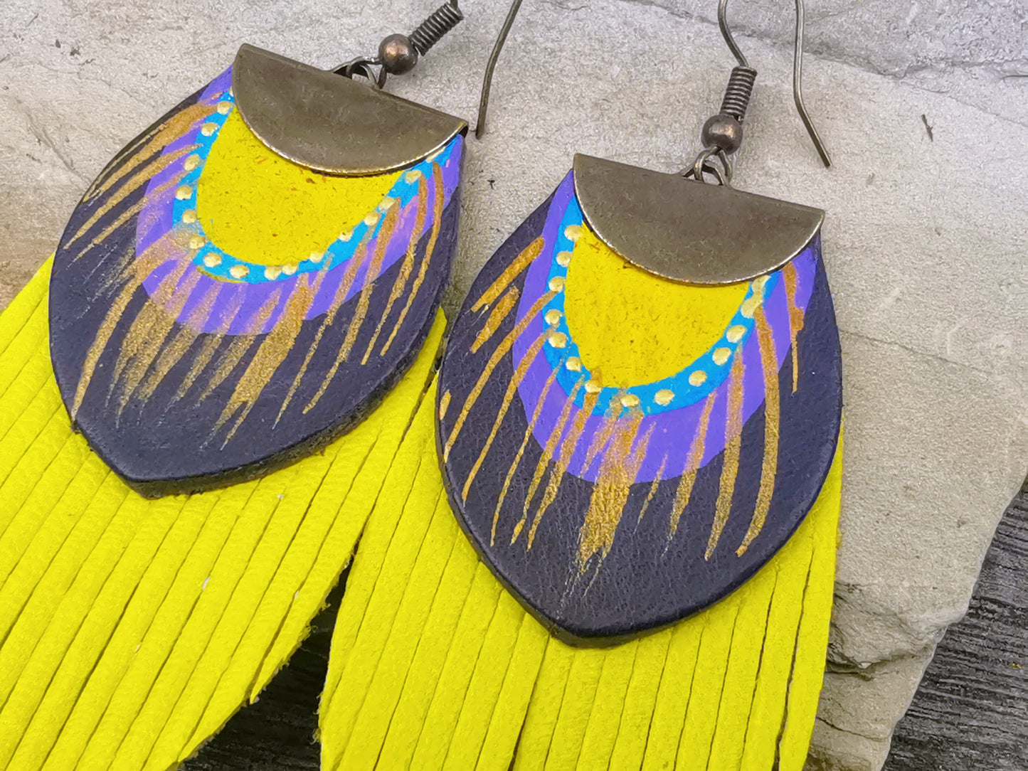 Round Feather earrings - yellow