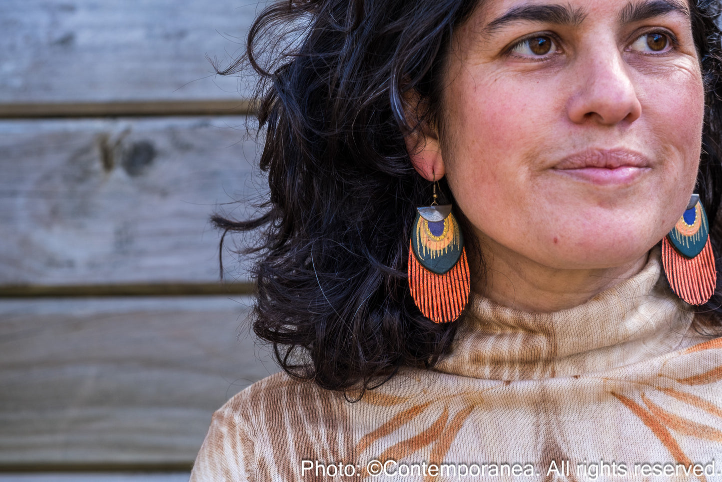 Round Feather earrings - metallic orange