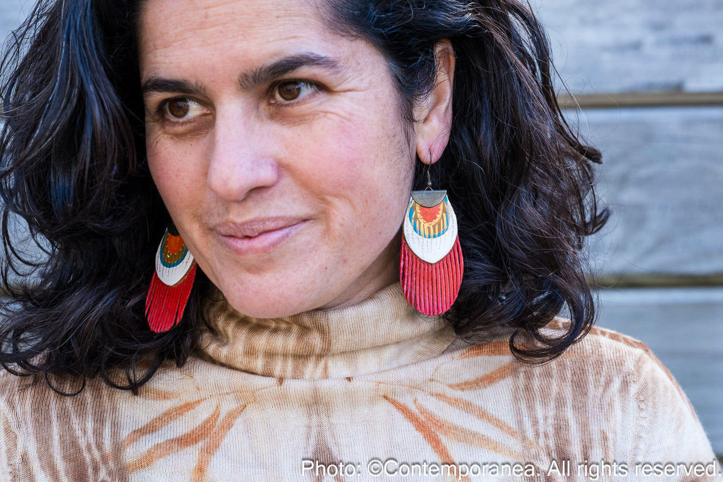 Round Feather earrings - red