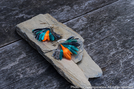 Natural patterns textile earrings - Small green and orange