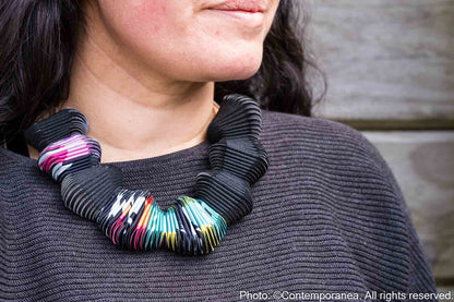 Serpentine necklace - Black Multicolour
