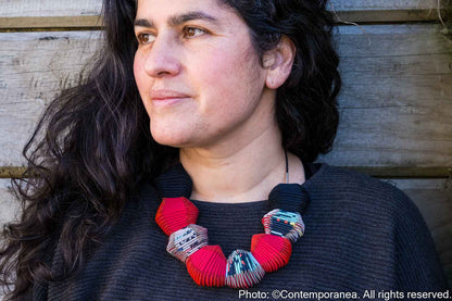 Serpentine necklace - Red Orange and Black