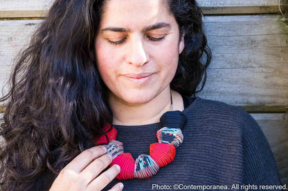 Serpentine necklace - Red Orange and Black