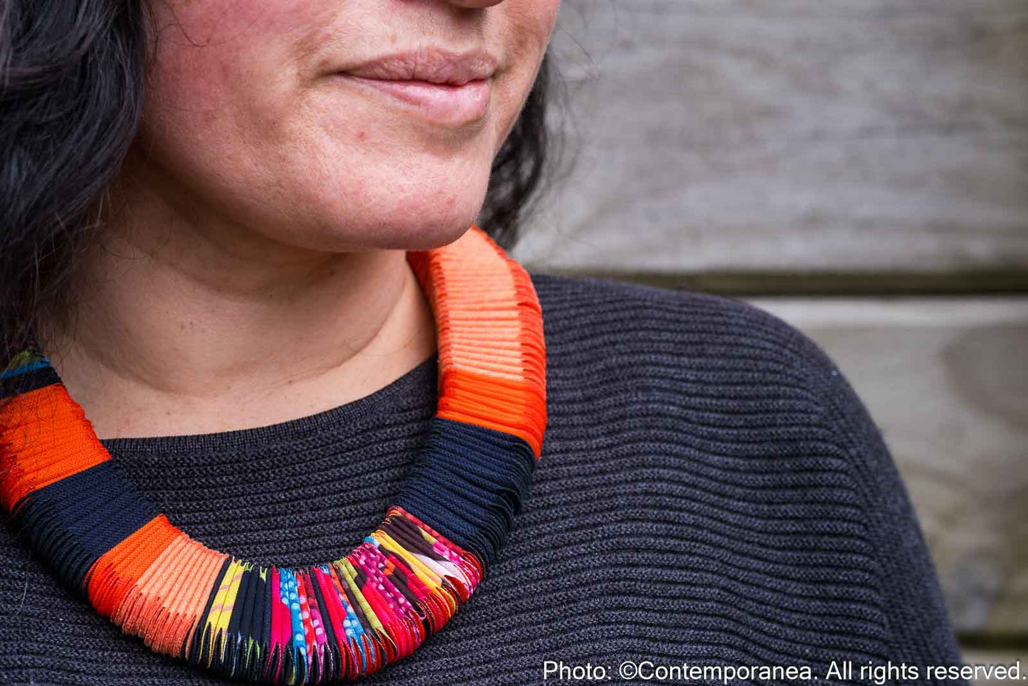 Pliegues necklace - Orange and Black