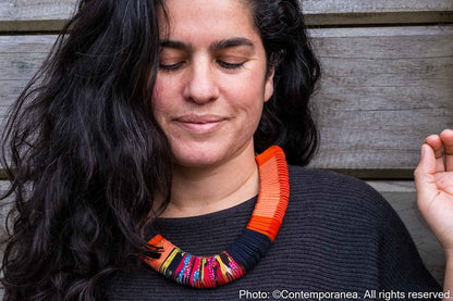 Pliegues necklace - Orange and Black