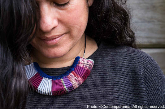 Re-Pliegues necklace - Magenta