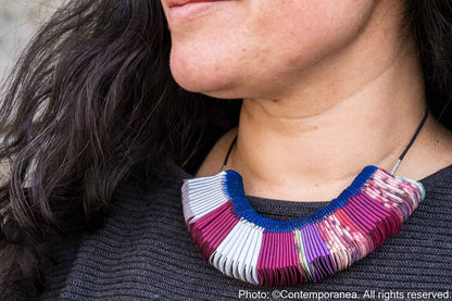 Re-Pliegues necklace - Magenta