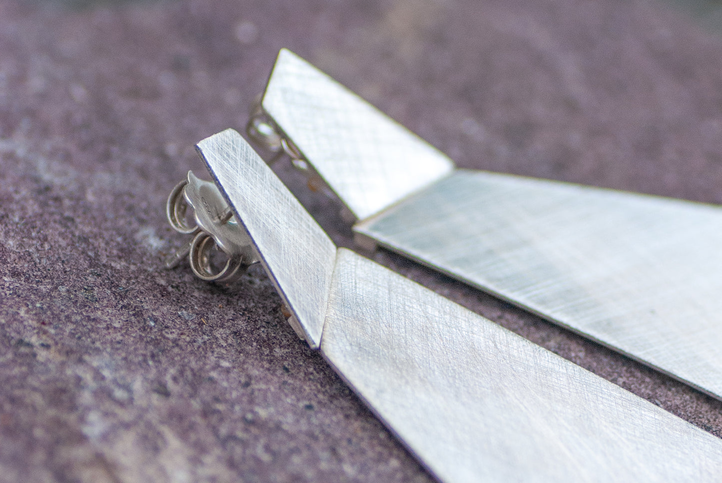 Articulated trapezoids large silver earrings