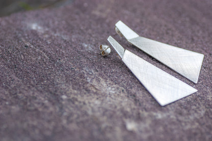 Articulated trapezoids small silver earrings