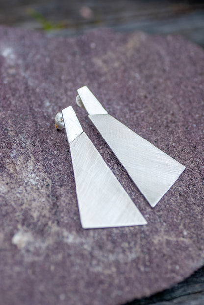 Articulated trapezoids small silver earrings