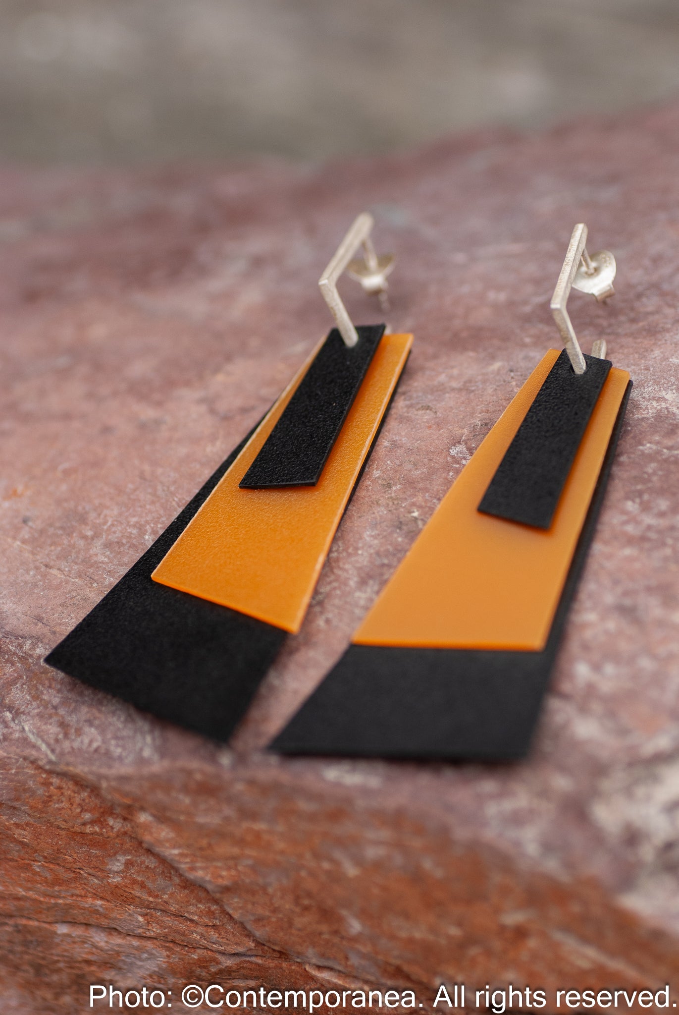 Geometries earrings - in orange