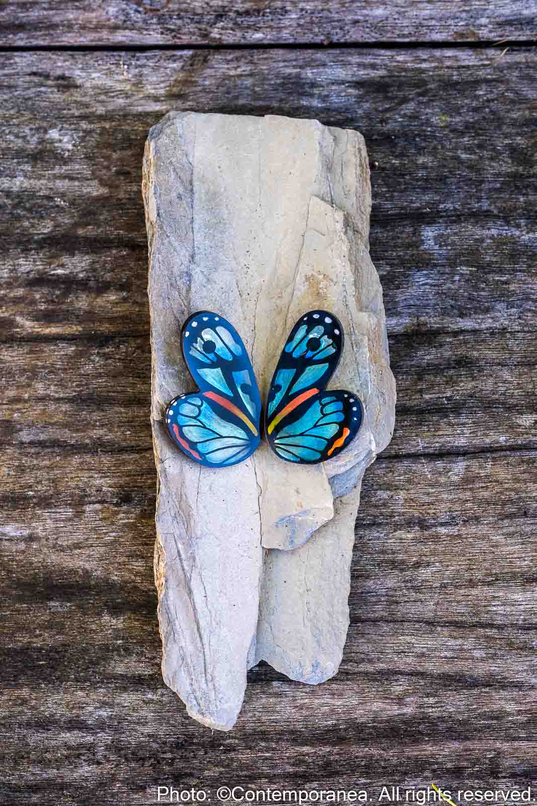 Pointed Half Butterfly M Translucent Cyan Hyala