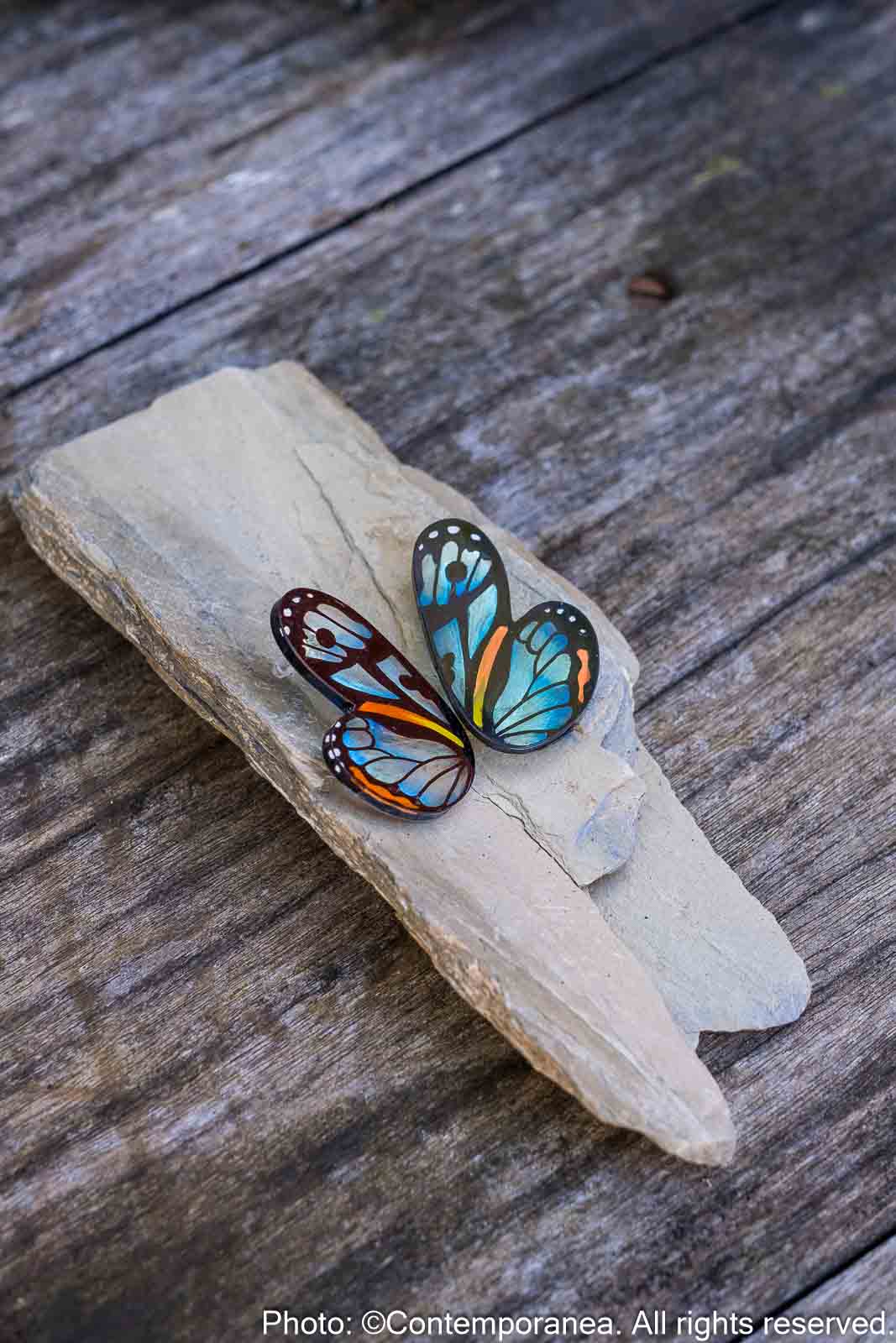 Pointed Half Butterfly M Translucent Cyan Hyala