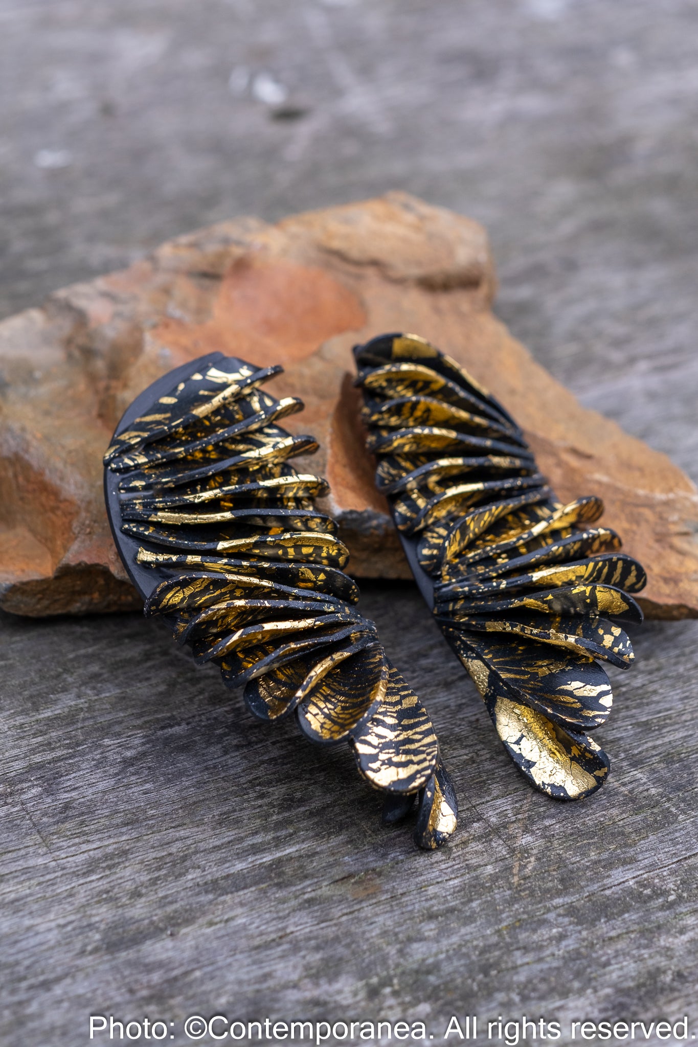 Wings - Oversized golden and black earrings