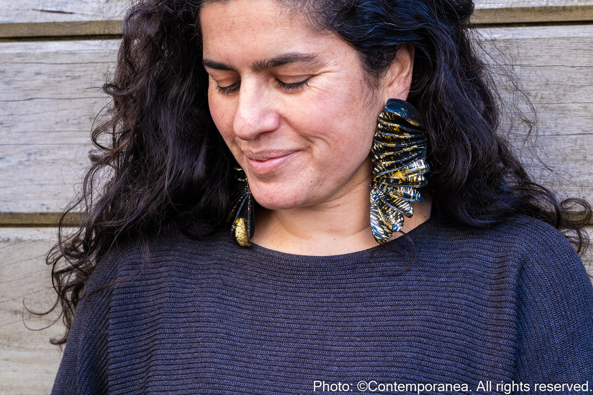 Wings - Oversized golden and black earrings