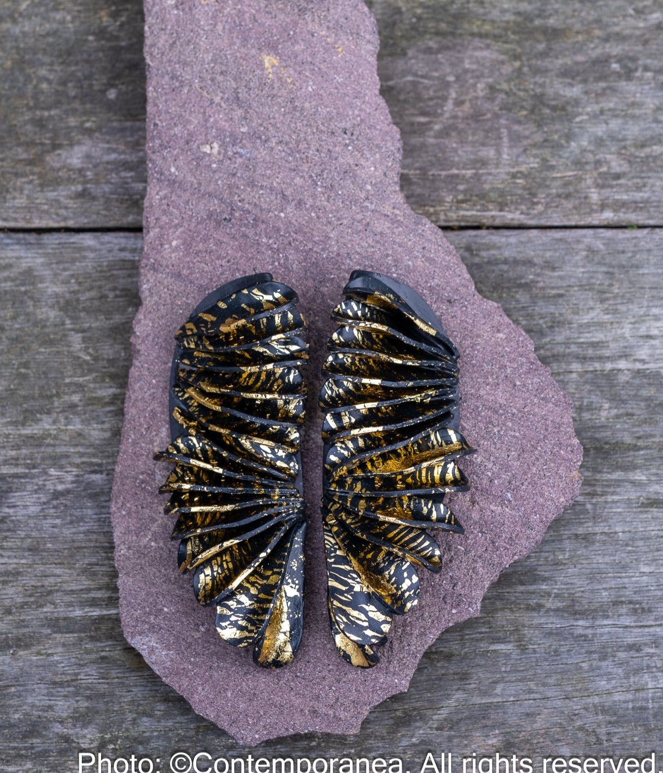 Wings - Oversized golden and black earrings