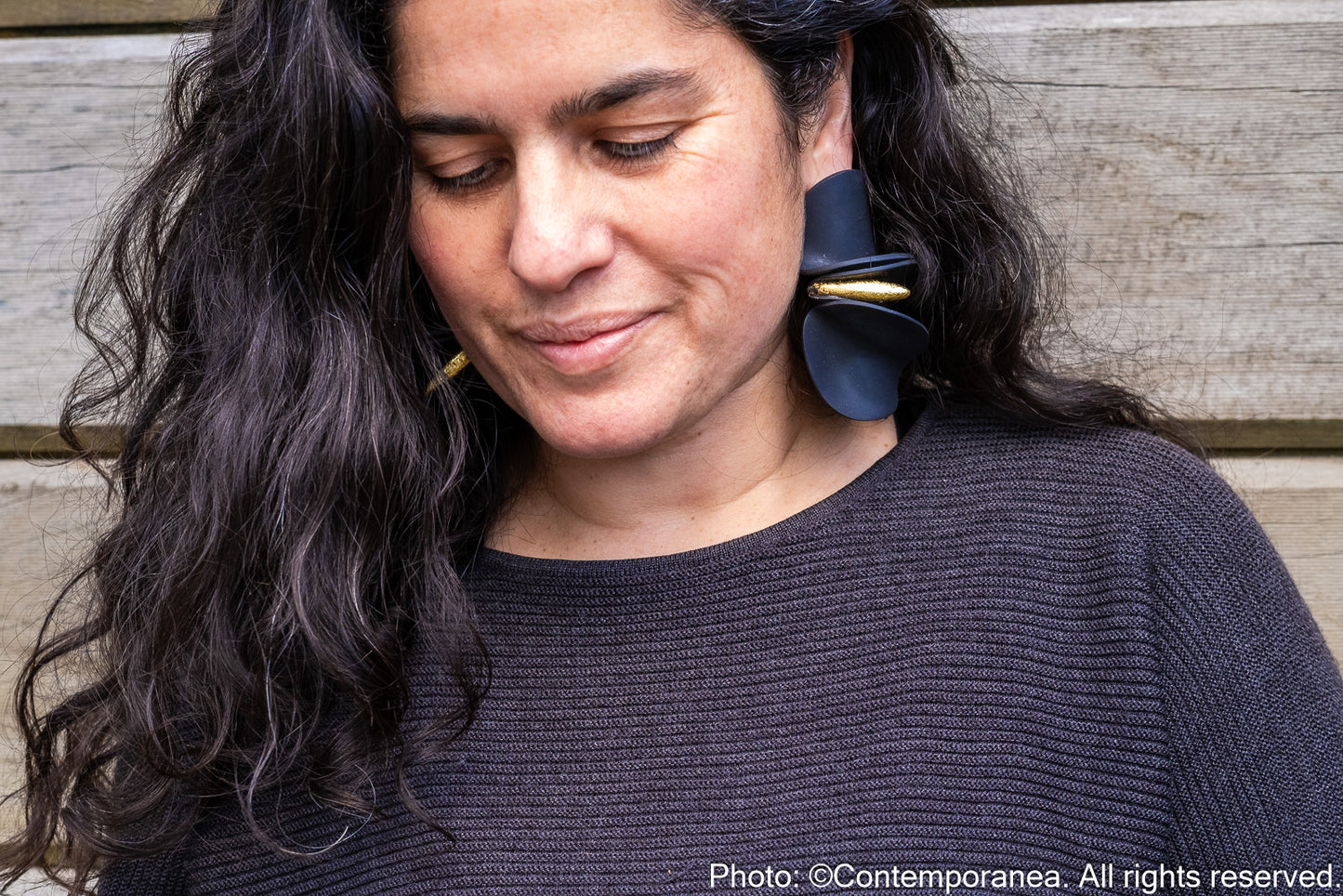 Calla lilies - Asymmetrical earrings in black