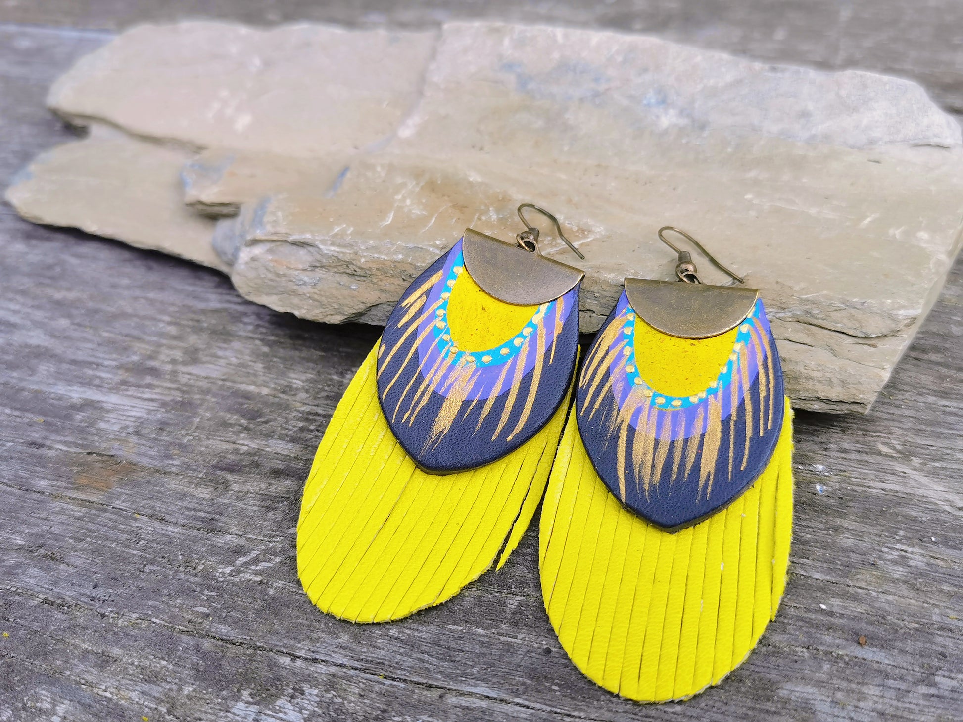 Round Feather earrings yellow