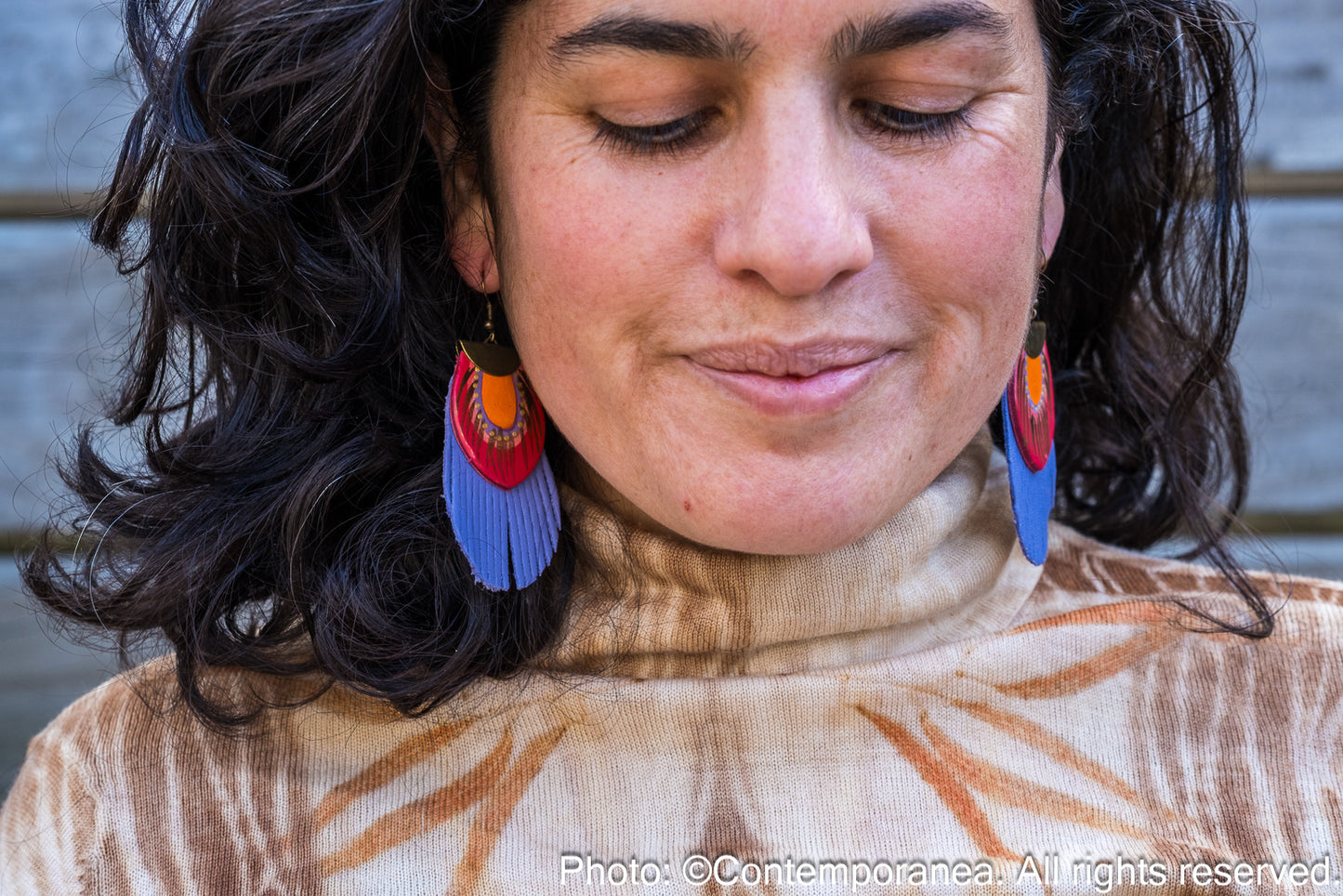 Round Feather earrings - purple & red