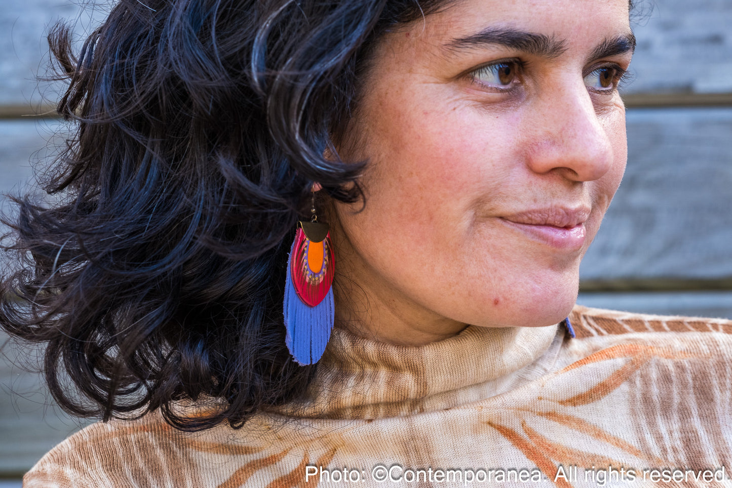 Round Feather earrings - purple & red