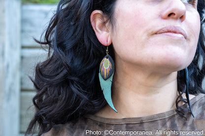 Long Feather earrings - metallic green