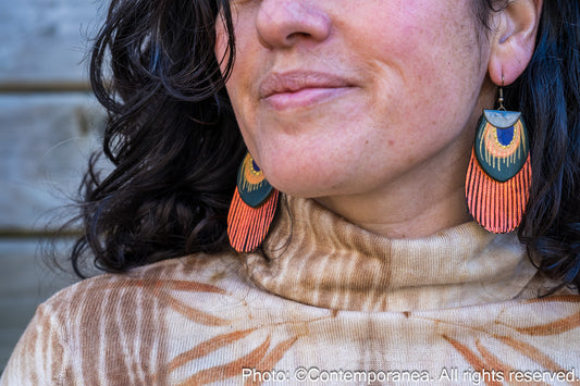 Round Feather earrings - metallic orange