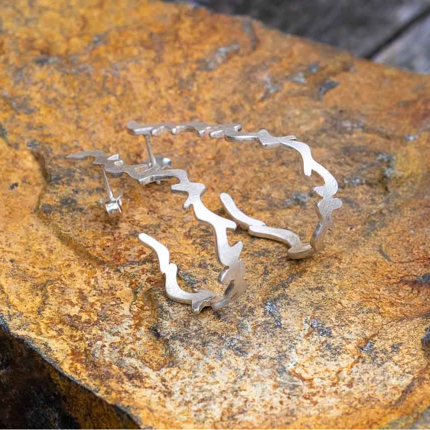 Swallows collection, Oval hoops